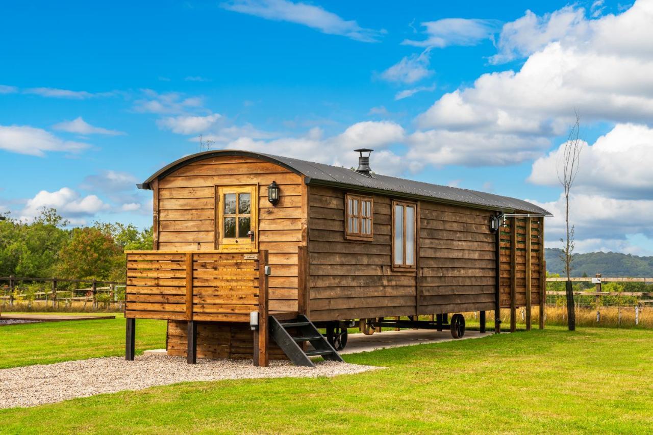Ashwood Shepherd Hut -Ockeridge Rural Retreats Apartment Worcester Exterior photo